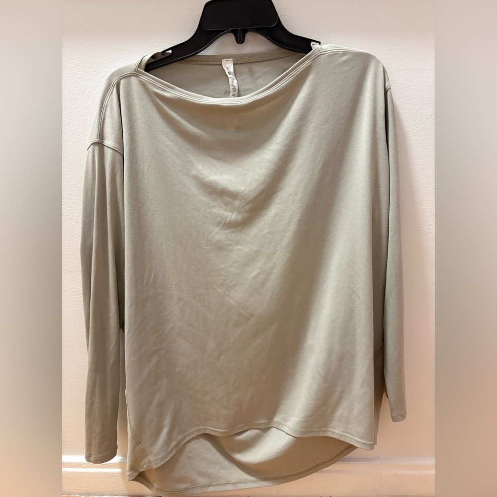 Lululemon Back In Action Long-Sleeve Shirt